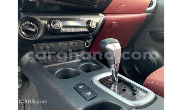 Ra Imported Toyota Hilux funfun Ọkọ̀ in Import - Dubai ni Ashanti Ra Imported Toyota Hilux funfun Ọkọ̀ in Import - Dubai ni Ashanti