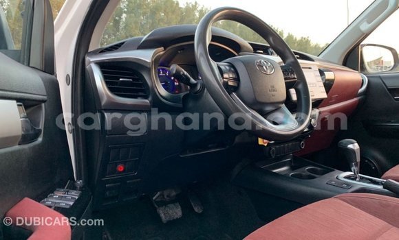 Ra Imported Toyota Hilux funfun Ọkọ̀ in Import - Dubai ni Ashanti Ra Imported Toyota Hilux funfun Ọkọ̀ in Import - Dubai ni Ashanti