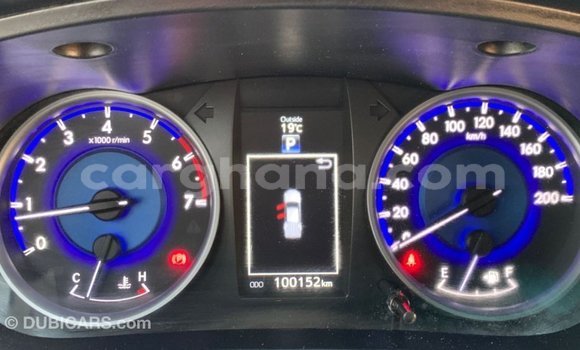 Ra Imported Toyota Hilux funfun Ọkọ̀ in Import - Dubai ni Ashanti Ra Imported Toyota Hilux funfun Ọkọ̀ in Import - Dubai ni Ashanti