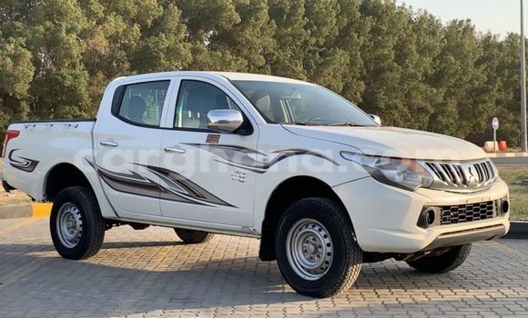 Ra Imported Mitsubishi L200 funfun Ọkọ̀ in Import - Dubai ni Ashanti Ra Imported Mitsubishi L200 funfun Ọkọ̀ in Import - Dubai ni Ashanti
