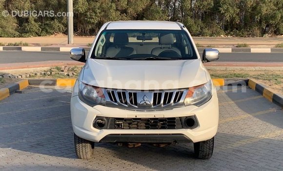 Ra Imported Mitsubishi L200 funfun Ọkọ̀ in Import - Dubai ni Ashanti Ra Imported Mitsubishi L200 funfun Ọkọ̀ in Import - Dubai ni Ashanti