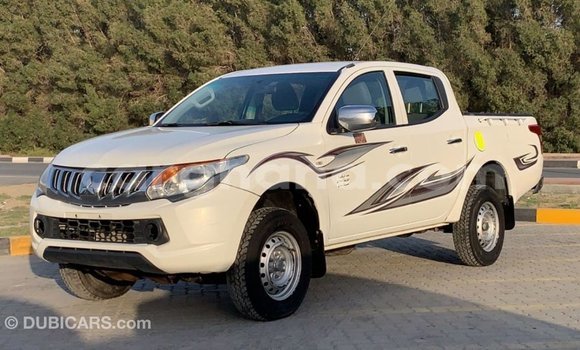 Ra Imported Mitsubishi L200 funfun Ọkọ̀ in Import - Dubai ni Ashanti Ra Imported Mitsubishi L200 funfun Ọkọ̀ in Import - Dubai ni Ashanti
