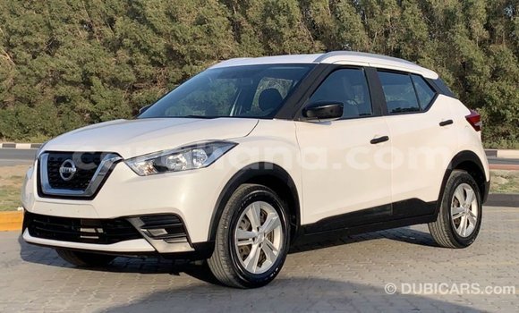 Ra Imported Nissan Evalia funfun Ọkọ̀ akẹ́rù ńlá in Import - Dubai ni Ashanti Ra Imported Nissan Evalia funfun Ọkọ̀ akẹ́rù ńlá in Import - Dubai ni Ashanti