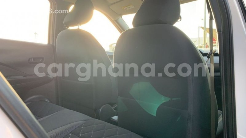 Big with watermark nissan evalia ashanti import dubai 41231