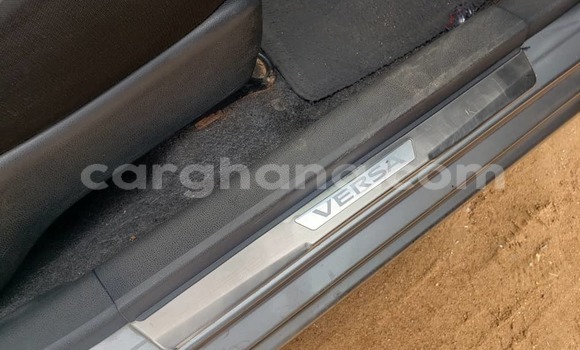Sayi Na hannu Nissan Versa Azurfa Mota in Adenta a Greater Accra Sayi Na hannu Nissan Versa Azurfa Mota in Adenta a Greater Accra