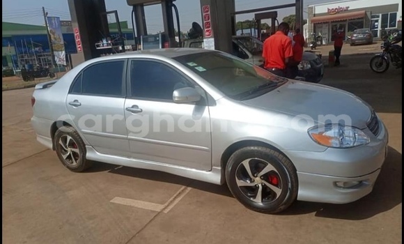 Sayi Na hannu Toyota Corolla Azurfa Mota in Accra a Greater Accra Sayi Na hannu Toyota Corolla Azurfa Mota in Accra a Greater Accra