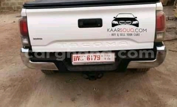 Buy Used Toyota Tacoma White Car in Accra in Greater Accra Buy Used Toyota Tacoma White Car in Accra in Greater Accra