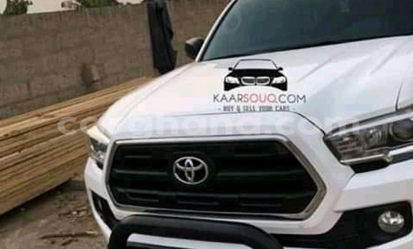 Buy Used Toyota Tacoma White Car in Accra in Greater Accra Buy Used Toyota Tacoma White Car in Accra in Greater Accra