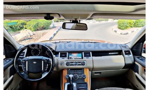 Sayi Imported Land Rover Range Rover Red Mota in Import - Dubai a Ashanti Sayi Imported Land Rover Range Rover Red Mota in Import - Dubai a Ashanti