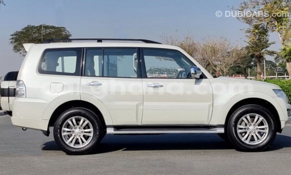 Sayi Imported Mitsubishi Pajero White Mota in Import - Dubai a Ashanti Sayi Imported Mitsubishi Pajero White Mota in Import - Dubai a Ashanti