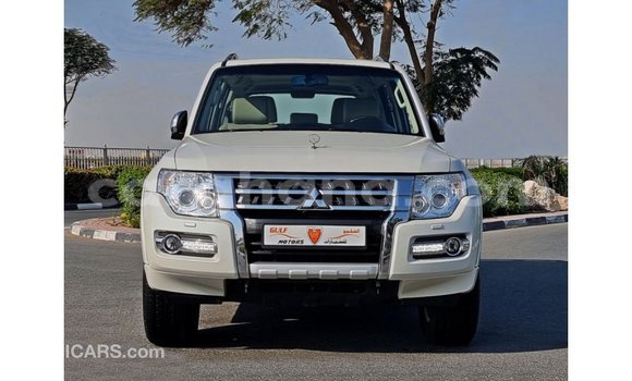 Sayi Imported Mitsubishi Pajero White Mota in Import - Dubai a Ashanti Sayi Imported Mitsubishi Pajero White Mota in Import - Dubai a Ashanti