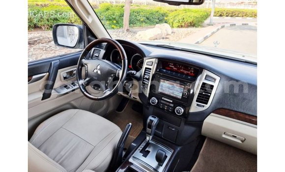 Sayi Imported Mitsubishi Pajero White Mota in Import - Dubai a Ashanti Sayi Imported Mitsubishi Pajero White Mota in Import - Dubai a Ashanti