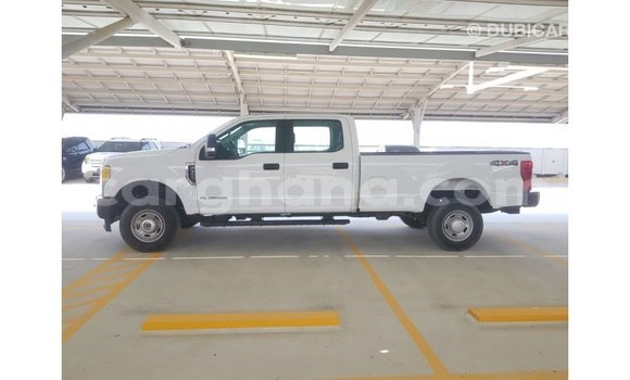 Ra Imported Ford Club Wagon funfun Ọkọ̀ in Import - Dubai ni Ashanti Ra Imported Ford Club Wagon funfun Ọkọ̀ in Import - Dubai ni Ashanti