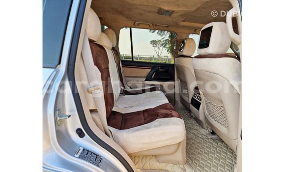 Ra Imported Toyota Land Cruiser Miiran Ọkọ̀ in Import - Dubai ni Ashanti Ra Imported Toyota Land Cruiser Miiran Ọkọ̀ in Import - Dubai ni Ashanti