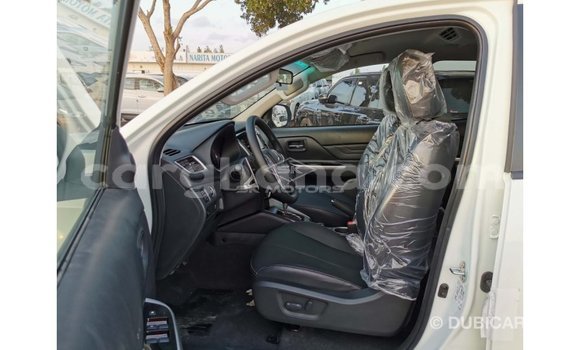 Ra Imported Mitsubishi L200 funfun Ọkọ̀ in Import - Dubai ni Ashanti Ra Imported Mitsubishi L200 funfun Ọkọ̀ in Import - Dubai ni Ashanti
