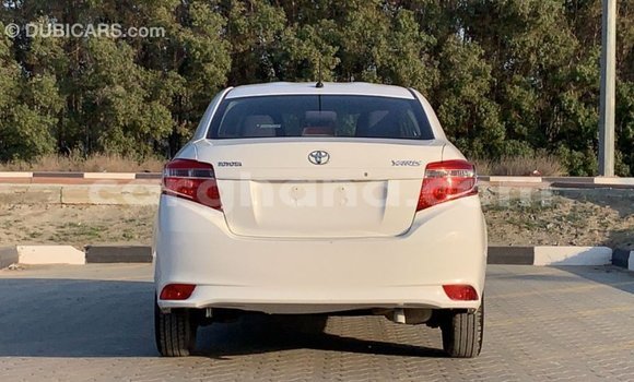 Ra Imported Toyota Yaris funfun Ọkọ̀ in Import - Dubai ni Ashanti Ra Imported Toyota Yaris funfun Ọkọ̀ in Import - Dubai ni Ashanti
