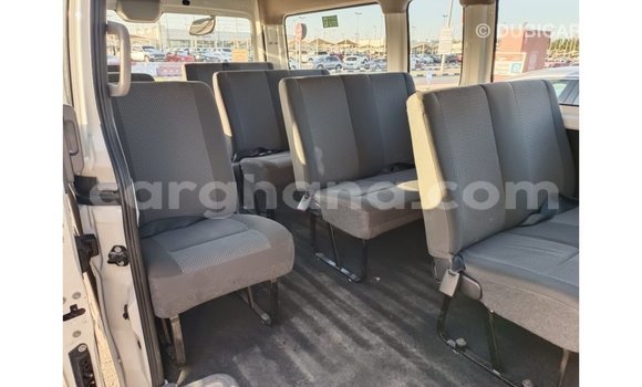 Buy Import Nissan Urvan White Car in Import - Dubai in Ashanti Buy Import Nissan Urvan White Car in Import - Dubai in Ashanti