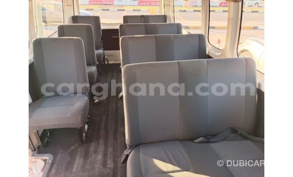 Buy Import Nissan Urvan White Car in Import - Dubai in Ashanti Buy Import Nissan Urvan White Car in Import - Dubai in Ashanti