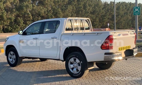 Ra Imported Toyota Hilux funfun Ọkọ̀ in Import - Dubai ni Ashanti Ra Imported Toyota Hilux funfun Ọkọ̀ in Import - Dubai ni Ashanti