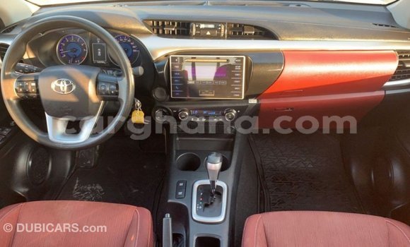 Ra Imported Toyota Hilux funfun Ọkọ̀ in Import - Dubai ni Ashanti Ra Imported Toyota Hilux funfun Ọkọ̀ in Import - Dubai ni Ashanti