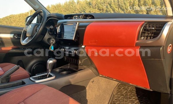 Ra Imported Toyota Hilux funfun Ọkọ̀ in Import - Dubai ni Ashanti Ra Imported Toyota Hilux funfun Ọkọ̀ in Import - Dubai ni Ashanti