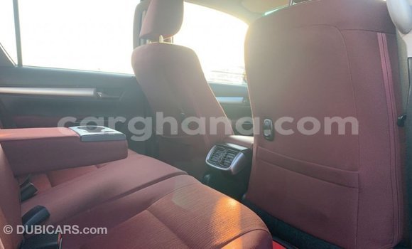 Ra Imported Toyota Hilux funfun Ọkọ̀ in Import - Dubai ni Ashanti Ra Imported Toyota Hilux funfun Ọkọ̀ in Import - Dubai ni Ashanti