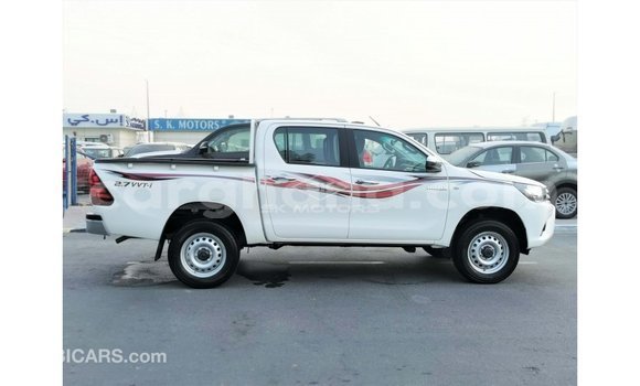 Ra Imported Toyota Hilux funfun Ọkọ̀ in Import - Dubai ni Ashanti Ra Imported Toyota Hilux funfun Ọkọ̀ in Import - Dubai ni Ashanti