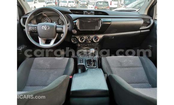 Ra Imported Toyota Hilux funfun Ọkọ̀ in Import - Dubai ni Ashanti Ra Imported Toyota Hilux funfun Ọkọ̀ in Import - Dubai ni Ashanti