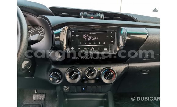 Ra Imported Toyota Hilux funfun Ọkọ̀ in Import - Dubai ni Ashanti Ra Imported Toyota Hilux funfun Ọkọ̀ in Import - Dubai ni Ashanti