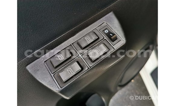 Ra Imported Toyota Hilux funfun Ọkọ̀ in Import - Dubai ni Ashanti Ra Imported Toyota Hilux funfun Ọkọ̀ in Import - Dubai ni Ashanti