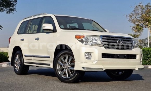 Buy Import Toyota Land Cruiser White Car in Import - Dubai in Ashanti