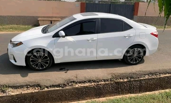 Buy Used Toyota Corolla White Car in Accra in Greater Accra Buy Used Toyota Corolla White Car in Accra in Greater Accra