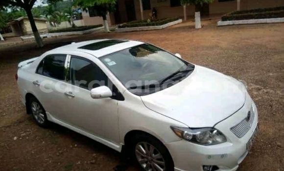 Buy Used Toyota Corolla White Car in Accra in Greater Accra Buy Used Toyota Corolla White Car in Accra in Greater Accra
