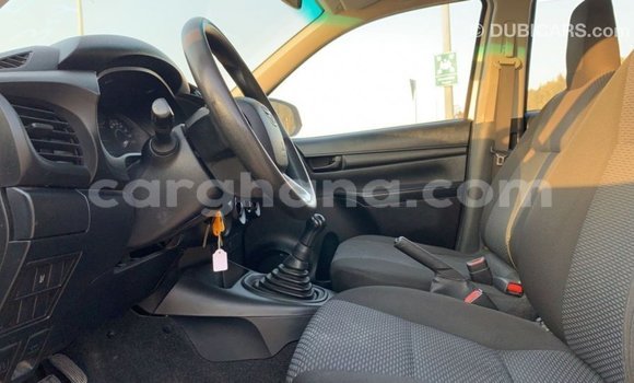 Ra Imported Toyota Hilux funfun Ọkọ̀ in Import - Dubai ni Ashanti Ra Imported Toyota Hilux funfun Ọkọ̀ in Import - Dubai ni Ashanti