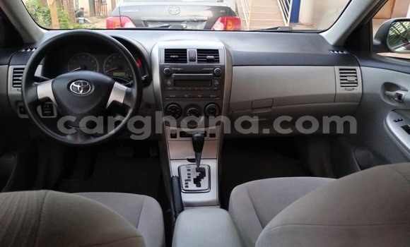 Sayi Na hannu Toyota Corolla Azurfa Mota in Accra a Greater Accra Sayi Na hannu Toyota Corolla Azurfa Mota in Accra a Greater Accra