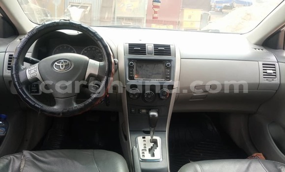 Sayi Na hannu Toyota Corolla White Mota in Accra a Greater Accra Sayi Na hannu Toyota Corolla White Mota in Accra a Greater Accra