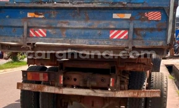 Sayi Na hannu Mercedes‒Benz Truck Sauran Babbar mota in Accra a Greater Accra Sayi Na hannu Mercedes‒Benz Truck Sauran Babbar mota in Accra a Greater Accra
