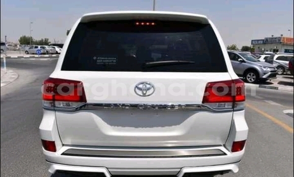 Buy Used Toyota Land Cruiser White Car in Accra in Greater Accra