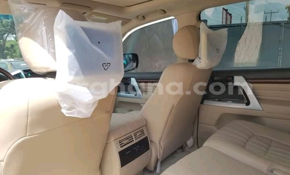 Buy Used Toyota Land Cruiser White Car in Accra in Greater Accra Buy Used Toyota Land Cruiser White Car in Accra in Greater Accra