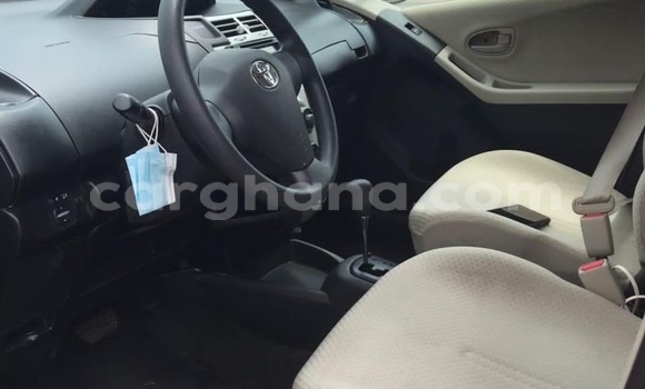 Sayi Na hannu Toyota Vitz Red Mota in Sekondi–Takoradi Metropolitan a Yamma Sayi Na hannu Toyota Vitz Red Mota in Sekondi–Takoradi Metropolitan a Yamma