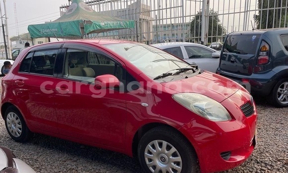 Sayi Na hannu Toyota Vitz Red Mota in Sekondi–Takoradi Metropolitan a Yamma Sayi Na hannu Toyota Vitz Red Mota in Sekondi–Takoradi Metropolitan a Yamma