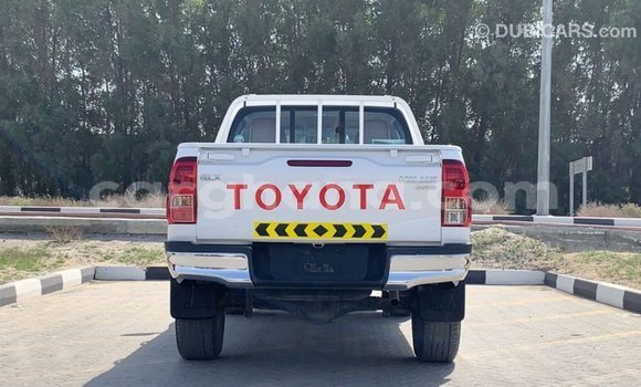Ra Imported Toyota Hilux funfun Ọkọ̀ in Import - Dubai ni Ashanti Ra Imported Toyota Hilux funfun Ọkọ̀ in Import - Dubai ni Ashanti