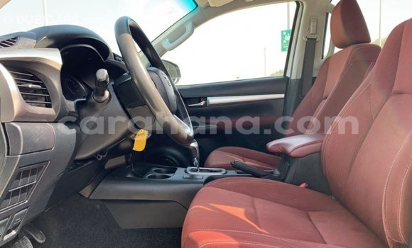 Ra Imported Toyota Hilux funfun Ọkọ̀ in Import - Dubai ni Ashanti Ra Imported Toyota Hilux funfun Ọkọ̀ in Import - Dubai ni Ashanti