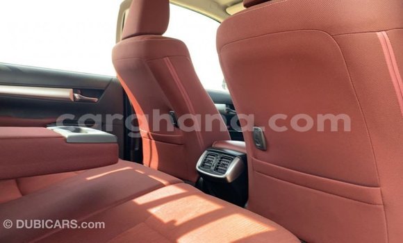 Ra Imported Toyota Hilux funfun Ọkọ̀ in Import - Dubai ni Ashanti Ra Imported Toyota Hilux funfun Ọkọ̀ in Import - Dubai ni Ashanti
