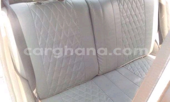 Sayi Na hannu Toyota Echo White Mota in Accra a Greater Accra Sayi Na hannu Toyota Echo White Mota in Accra a Greater Accra