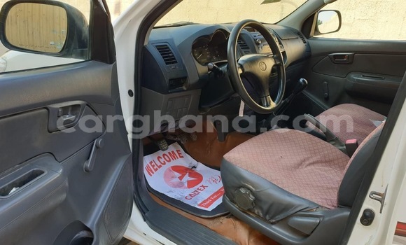 Buy Used Toyota Hilux White Car in Sekondi–Takoradi Metropolitan in Western Buy Used Toyota Hilux White Car in Sekondi–Takoradi Metropolitan in Western