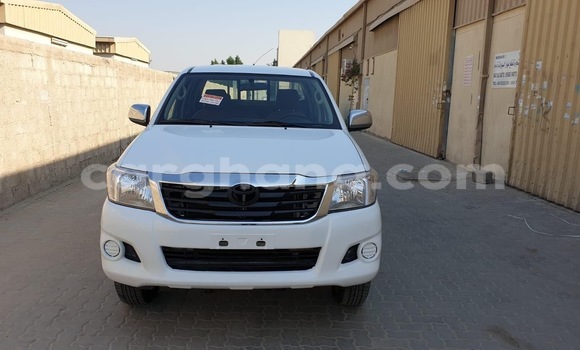 Buy Used Toyota Hilux White Car in Sekondi–Takoradi Metropolitan in Western Buy Used Toyota Hilux White Car in Sekondi–Takoradi Metropolitan in Western