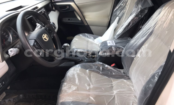 Buy Used Toyota RAV4 White Car in Tema in Greater Accra Buy Used Toyota RAV4 White Car in Tema in Greater Accra