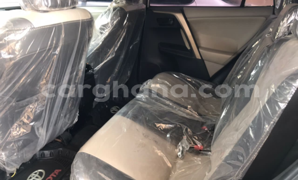 Buy Used Toyota RAV4 White Car in Tema in Greater Accra Buy Used Toyota RAV4 White Car in Tema in Greater Accra
