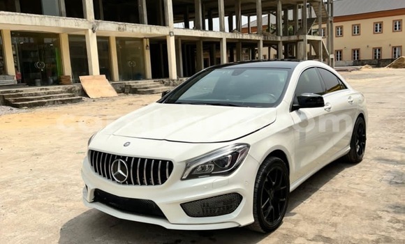 Buy Used Mercedes‒Benz CLA-klasse White Car in Tema in Greater Accra